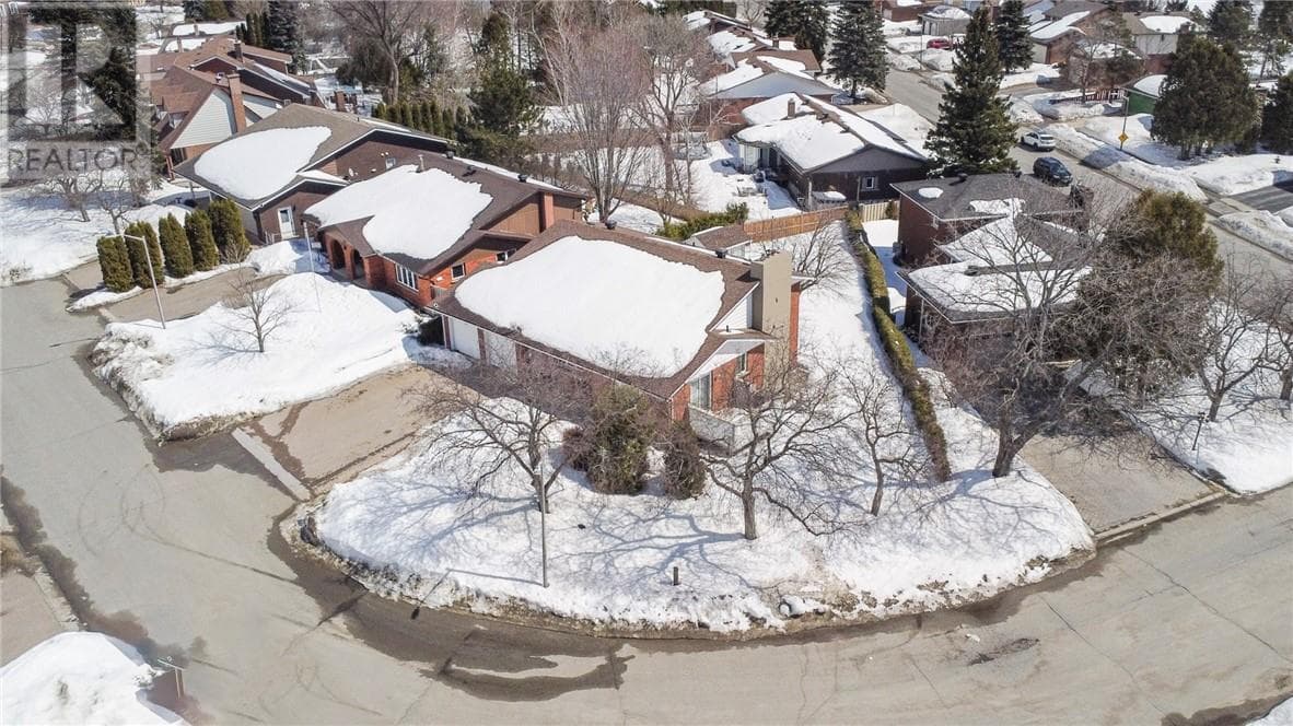 525 Galaxy Court photo 3