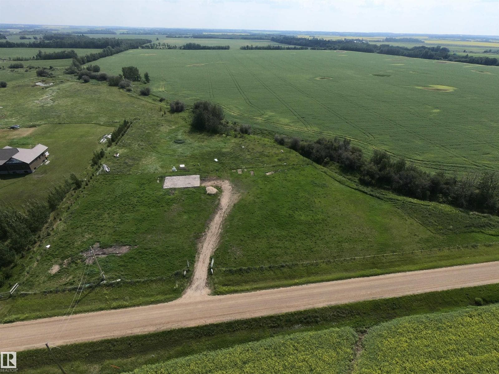 26521 Twp Rd 584 photo 4