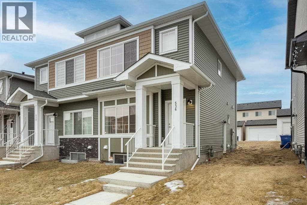 3 bed 3 bath single family at 536 Chelsea Gardens — $509,900