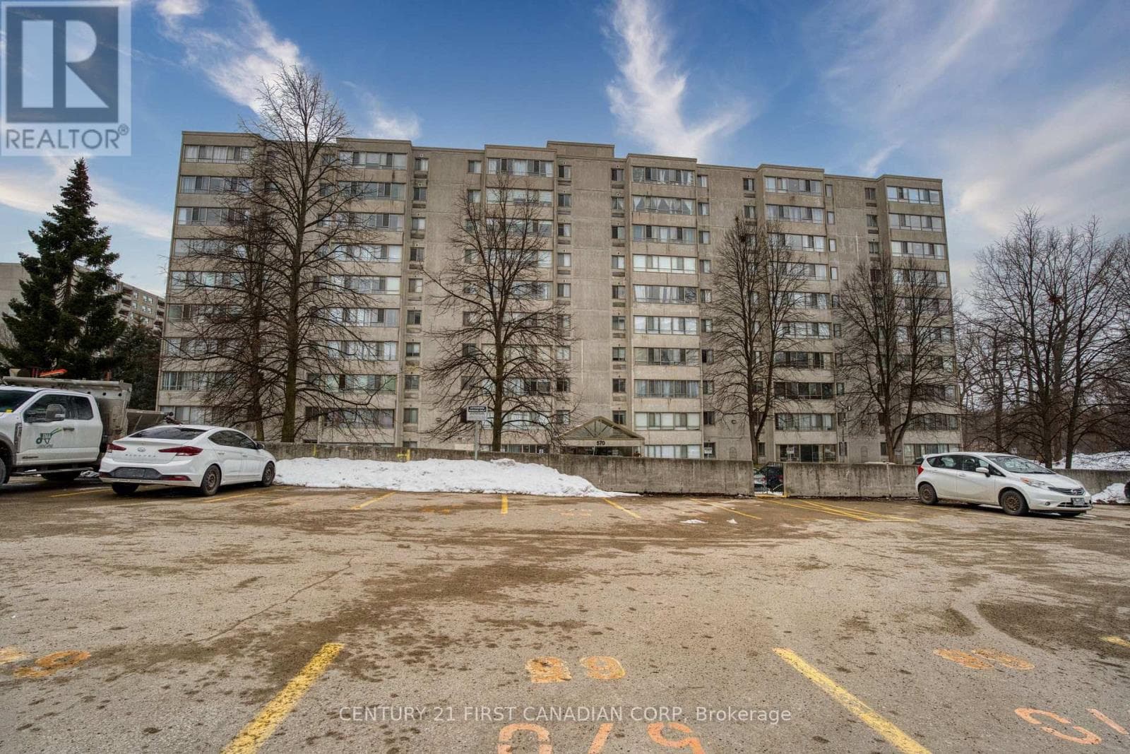 1 bed 1 bath single family at 912 - 570 PROUDFOOT LANE — $319,900