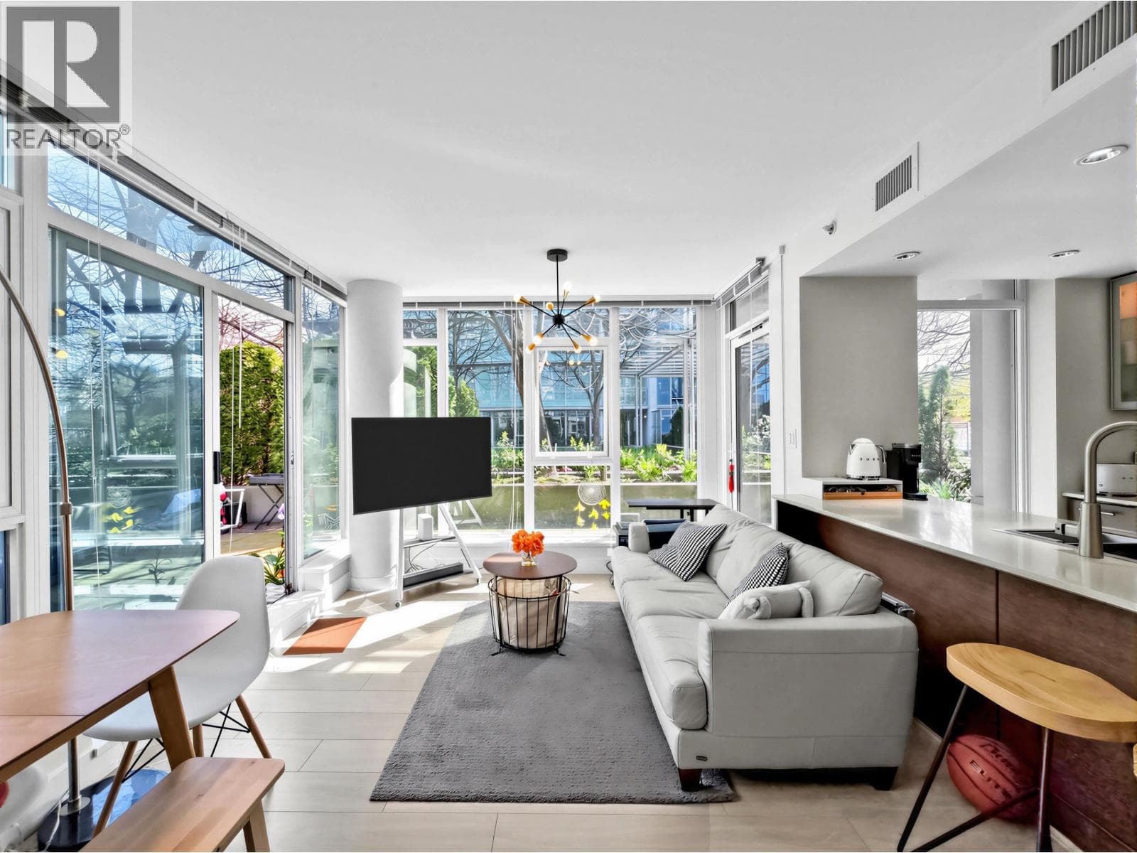 3 bed 2 bath single family at 501 7371 WESTMINSTER HIGHWAY — $858,000