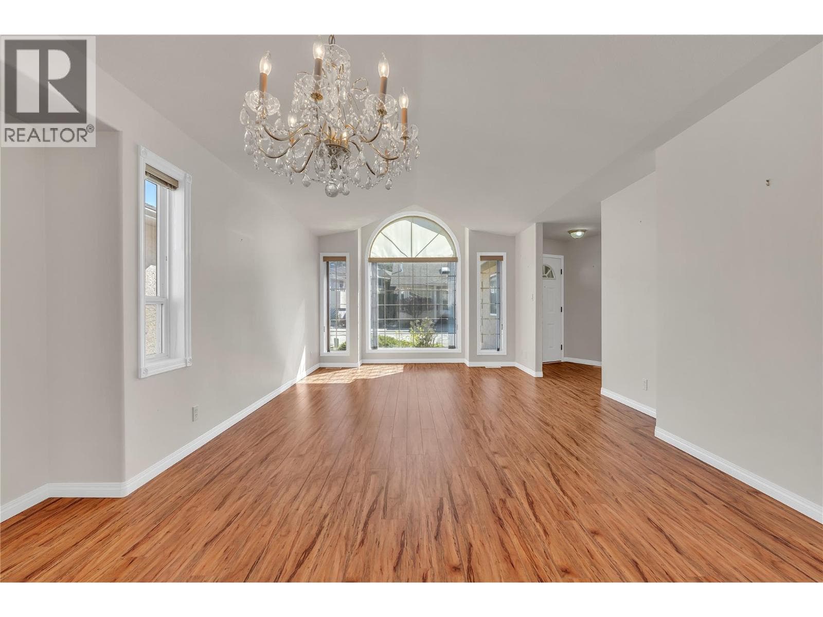 1634 Carmi Avenue Unit# 139 photo 3