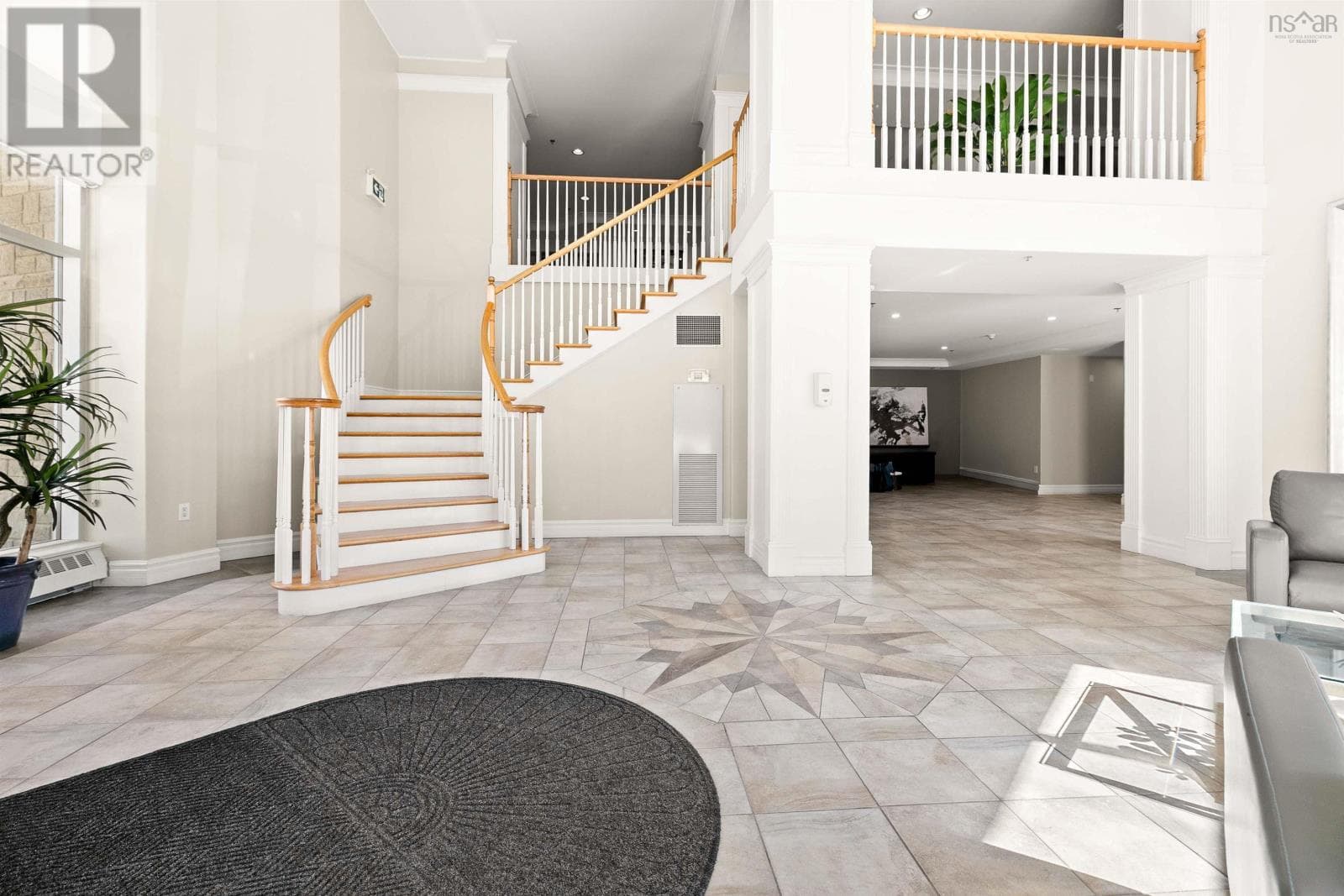 306 120 Southgate Drive photo 4
