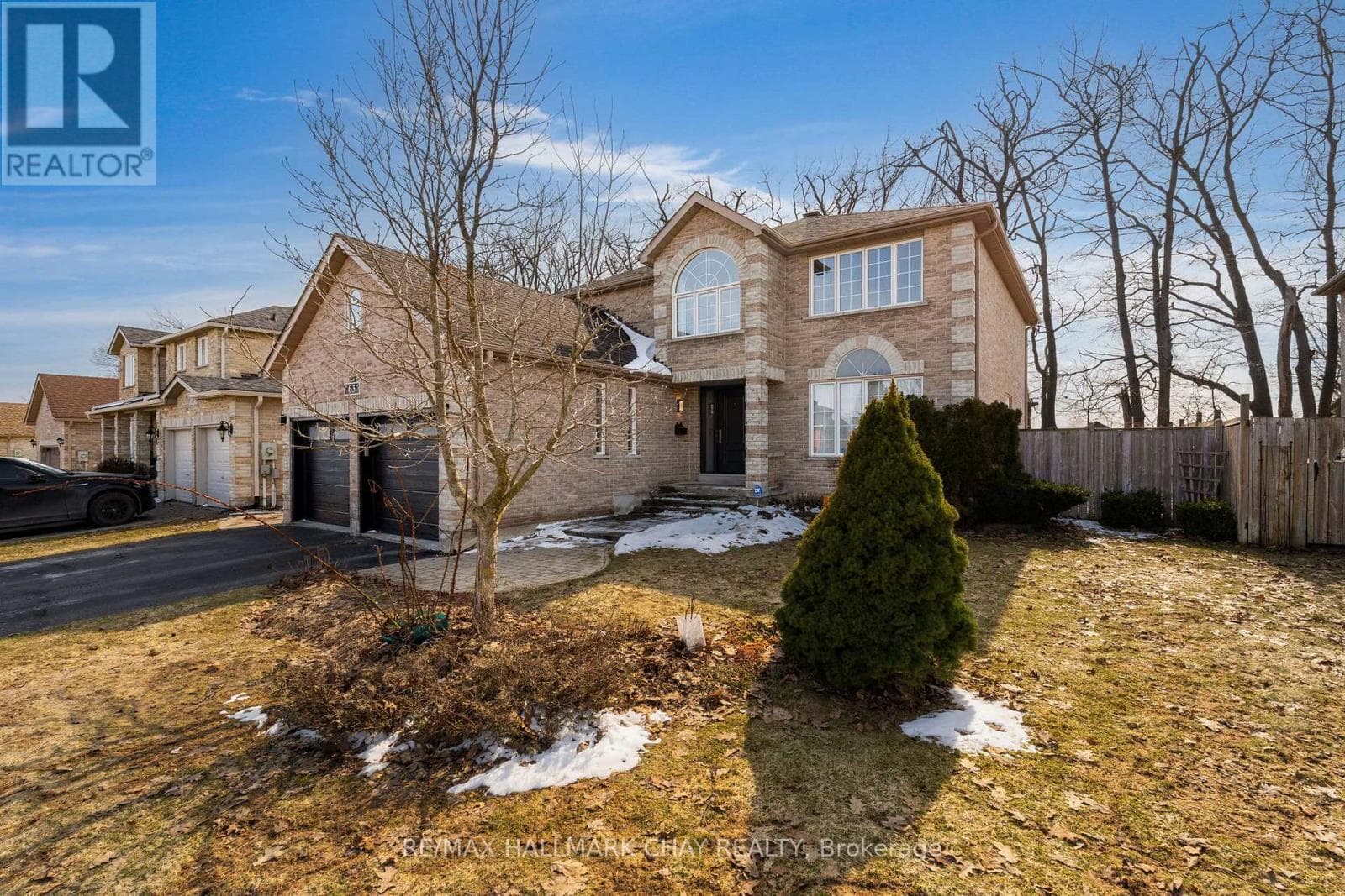 63 NORTHVIEW CRESCENT photo 2