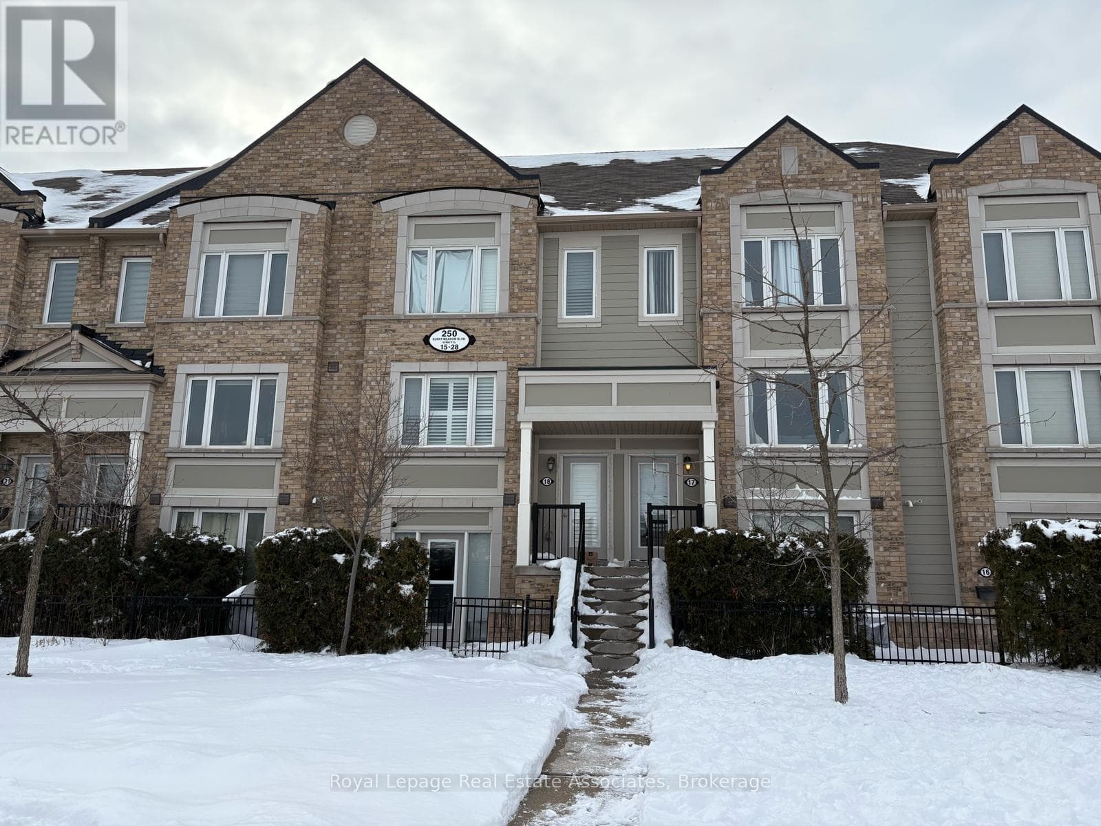 1 bed 1 bath single family at 19 - 250 SUNNY MEADOW BOULEVARD — $474,999