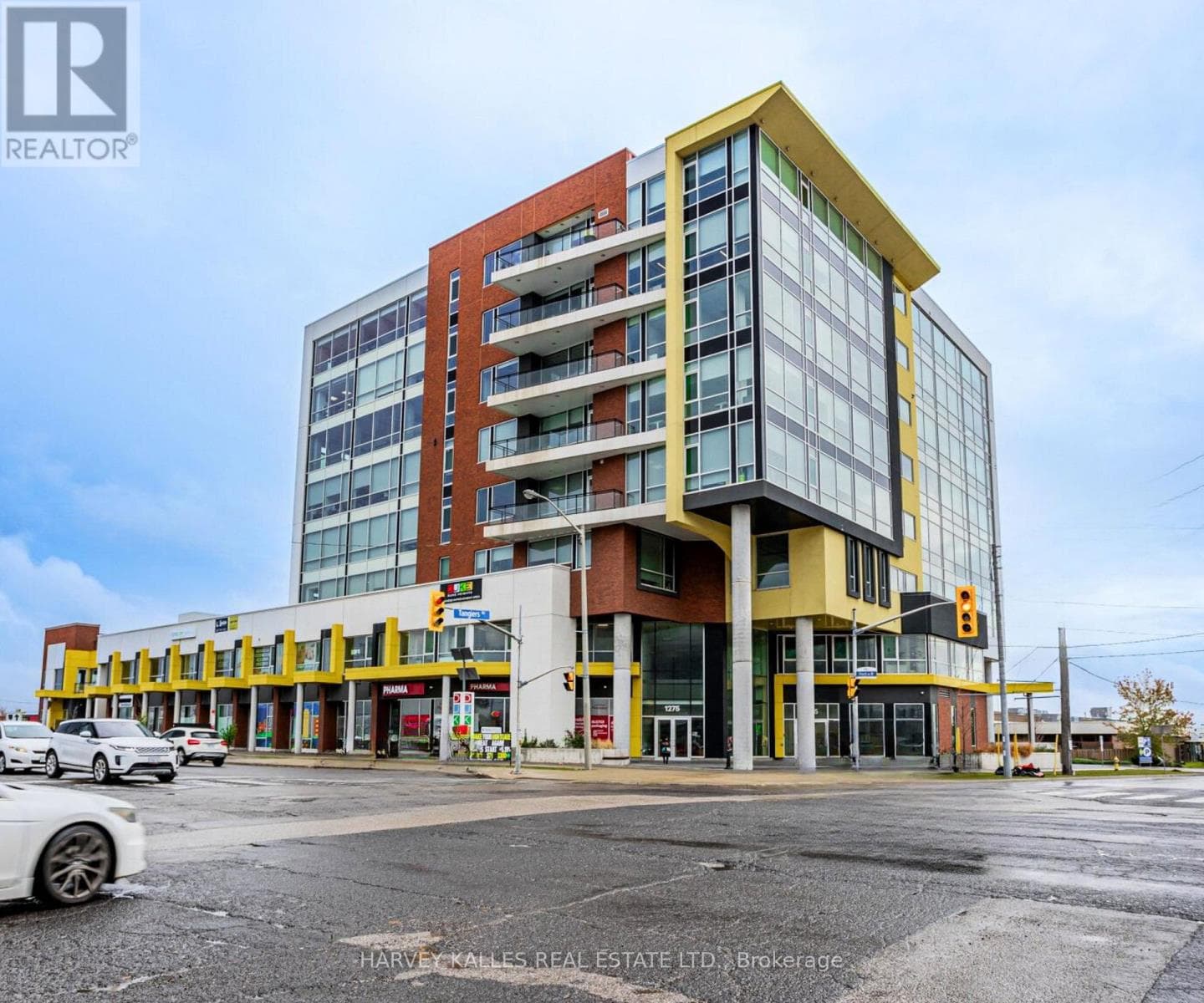 office at 701 - 1275 FINCH AVENUE W — $499,000