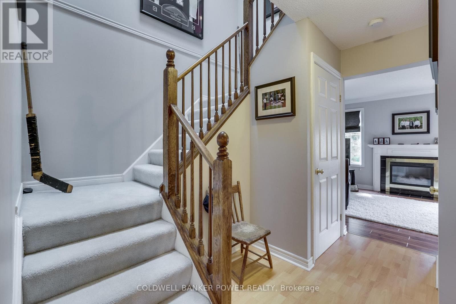 11 - 340 AMBLESIDE DRIVE photo 4