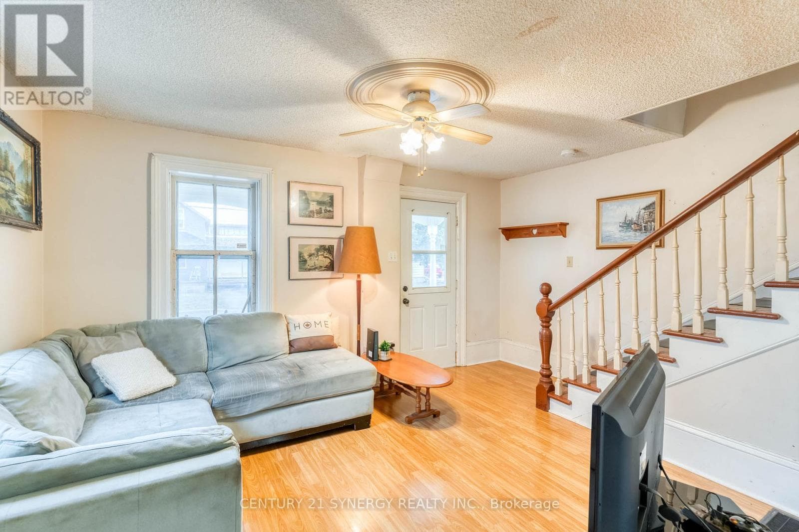 108 BECKWITH STREET E photo 5