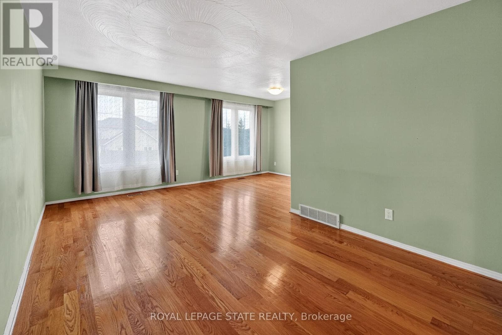 358 FEDERAL STREET photo 4