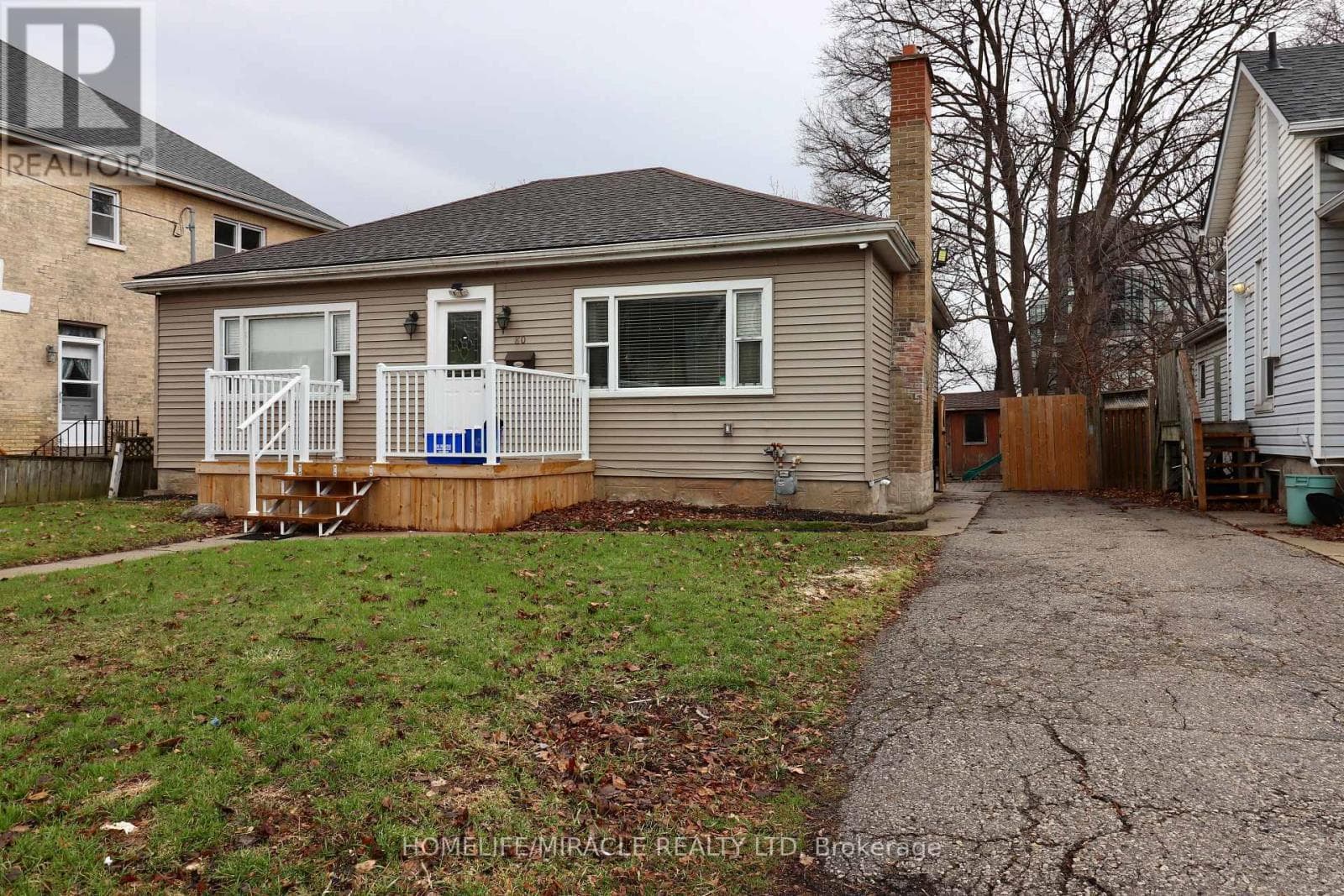 80 ROSEVIEW AVENUE photo 4