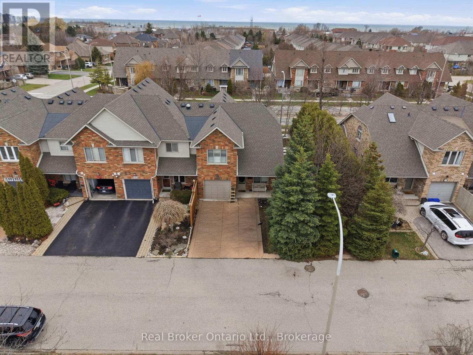 189 LIVINGSTON AVENUE photo 2