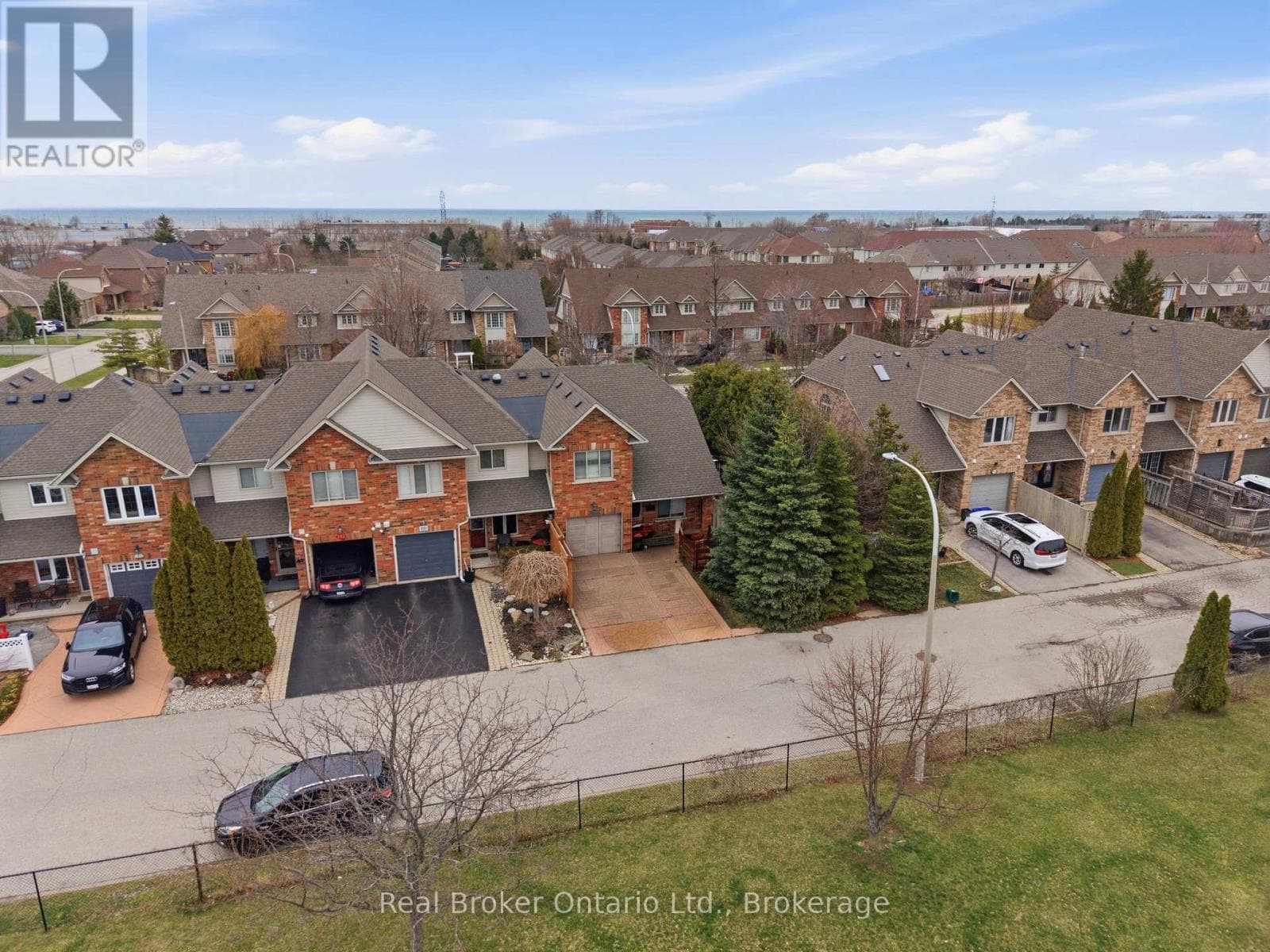 189 LIVINGSTON AVENUE photo 4