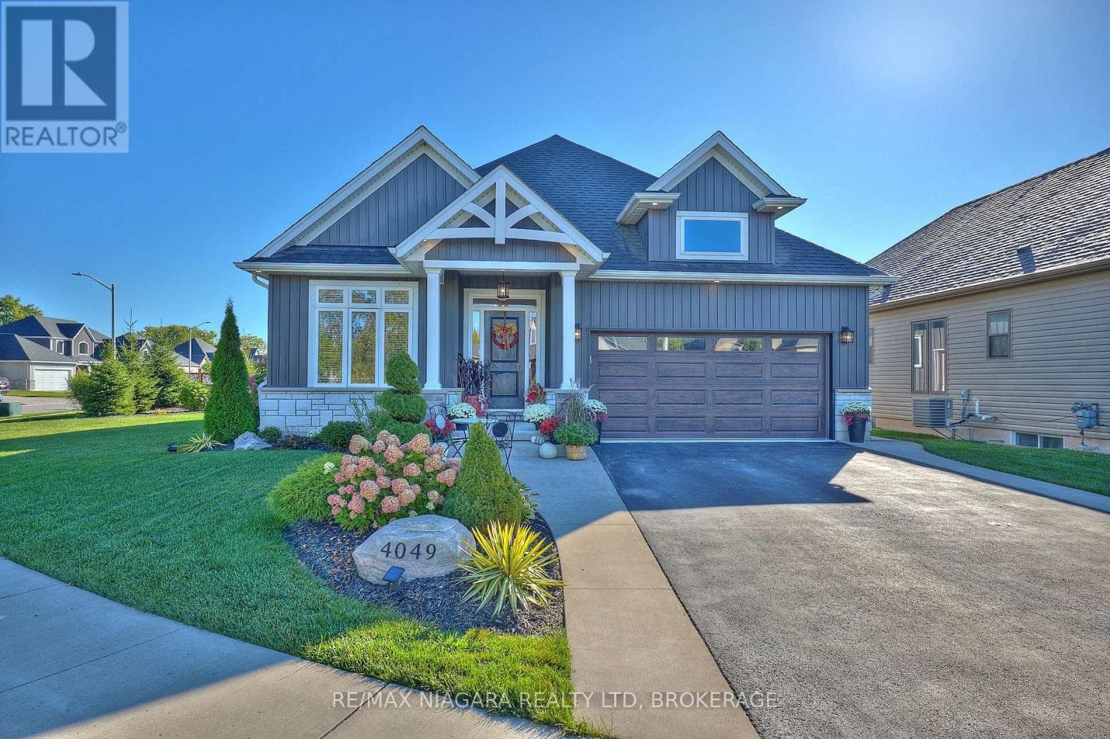 4049 VILLAGE CREEK DRIVE photo 2