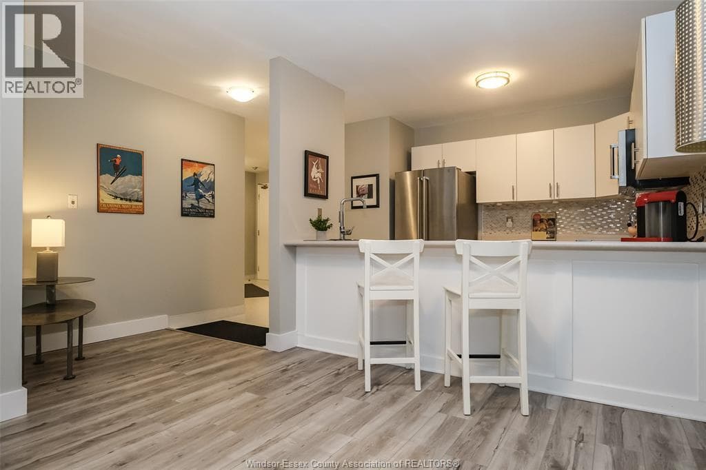 540 OUELLETTE Unit# 3F photo 3