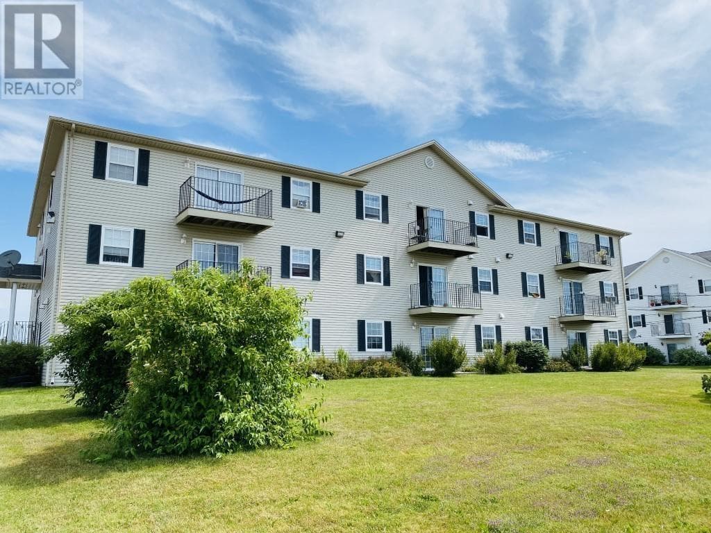 #10 33 GLEN STEWART Drive photo 2