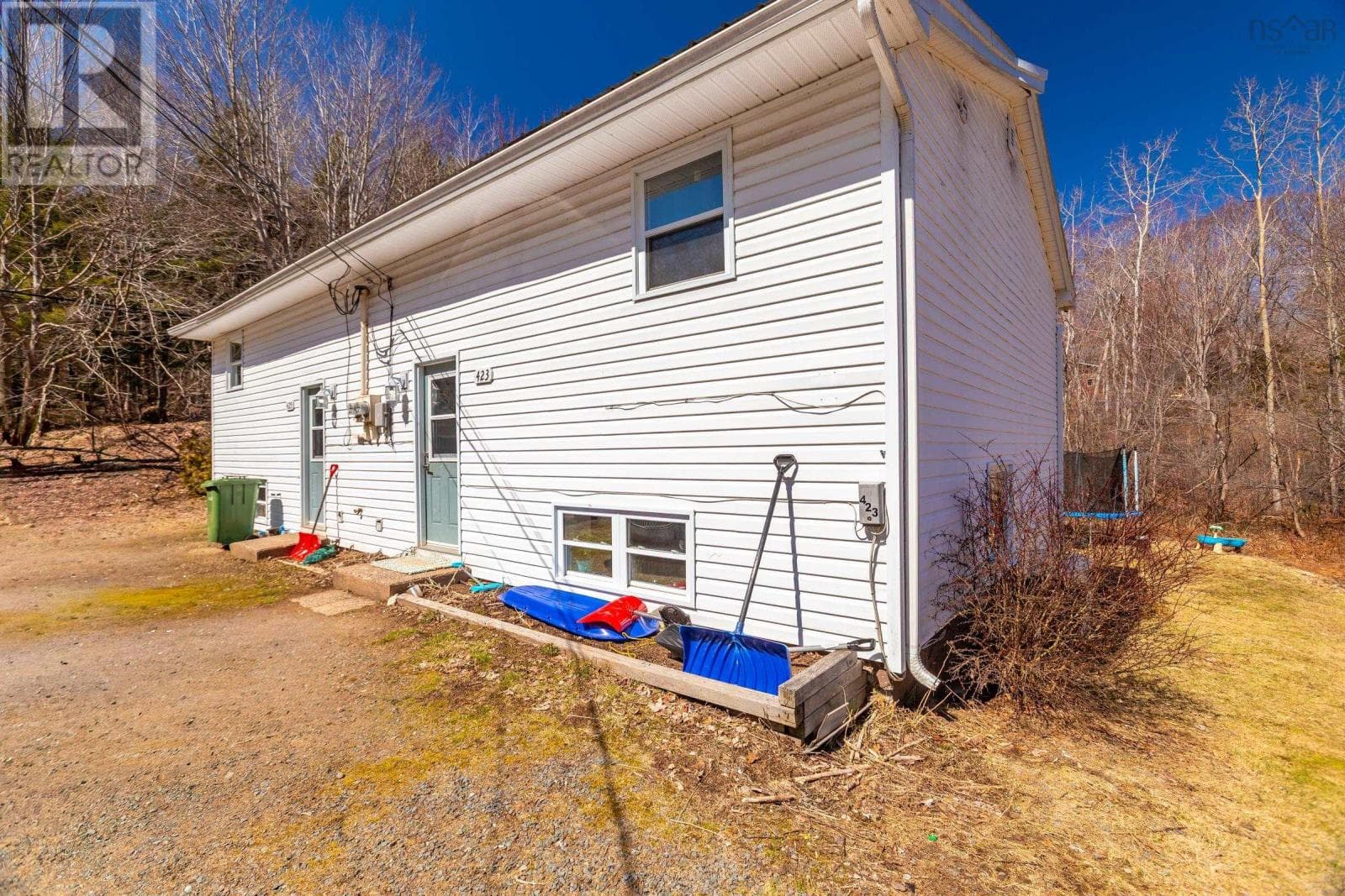 multi-family at 423 - 425 Canaan Avenue — $409,900