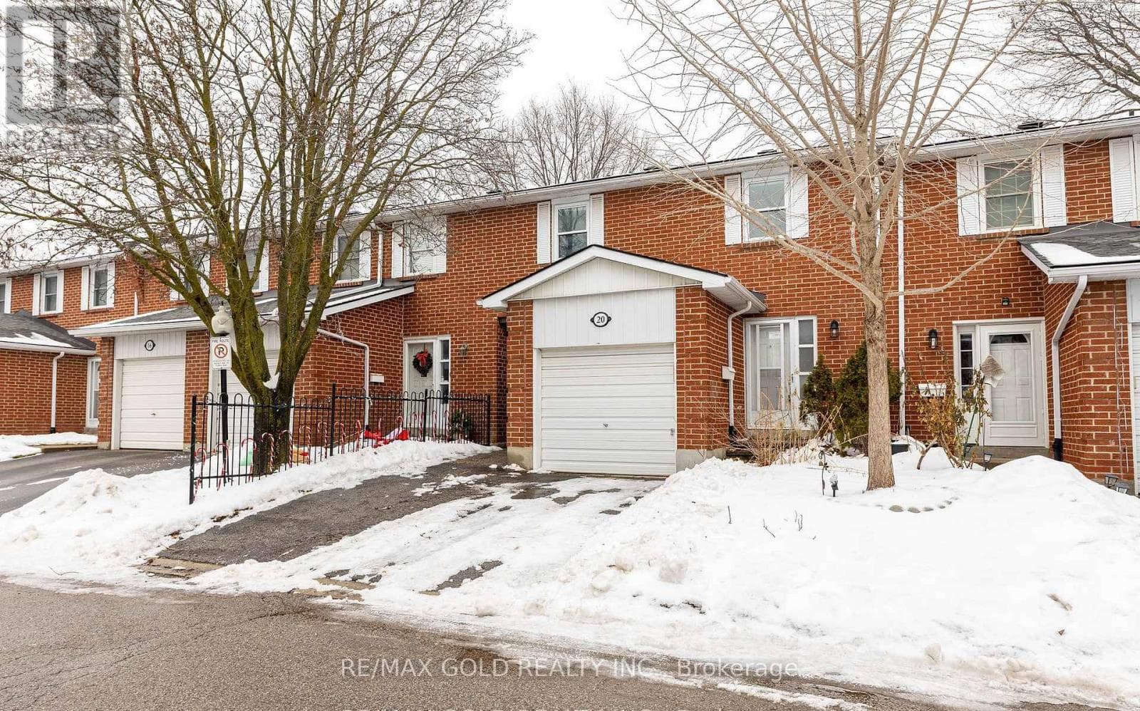 20 HARPER WAY photo 3