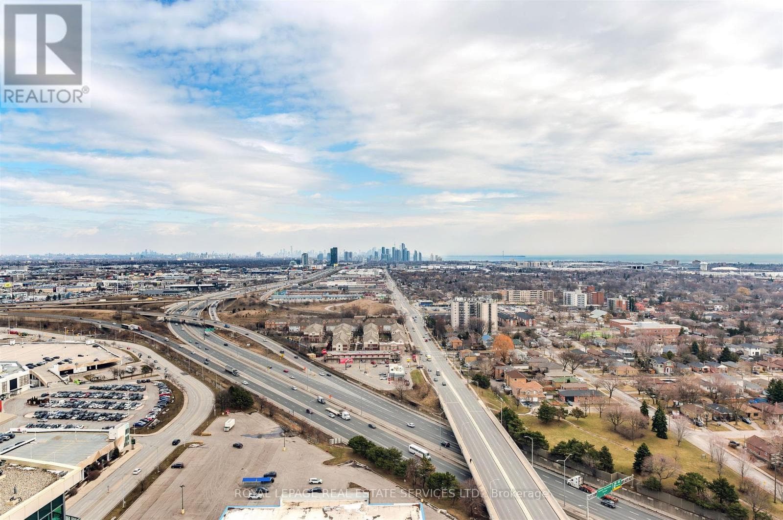 PH101 - 215 SHERWAY GARDENS ROAD photo 2