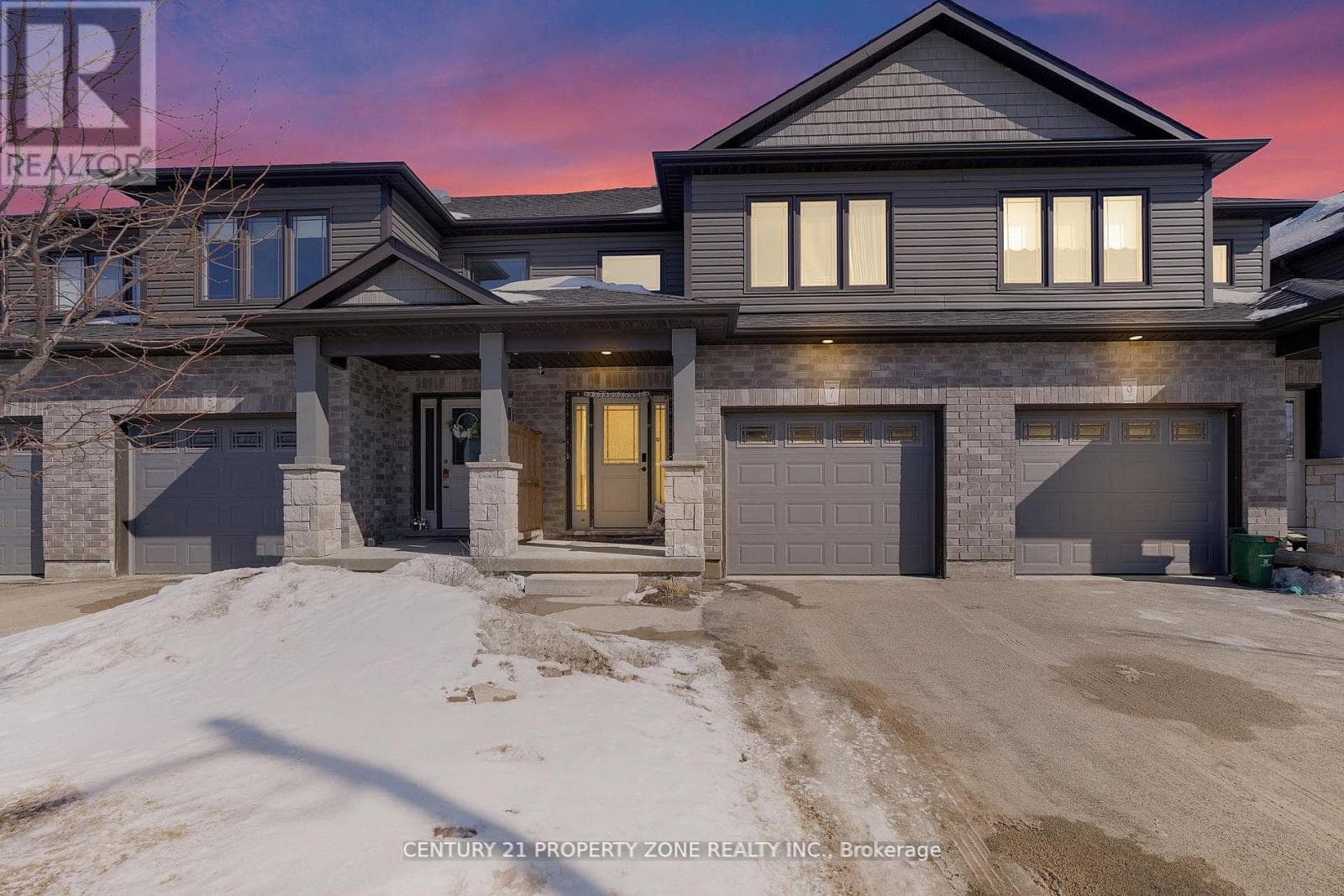 3 bed 3 bath single family at 34 - 7 TAYLOR DRIVE — $575,000