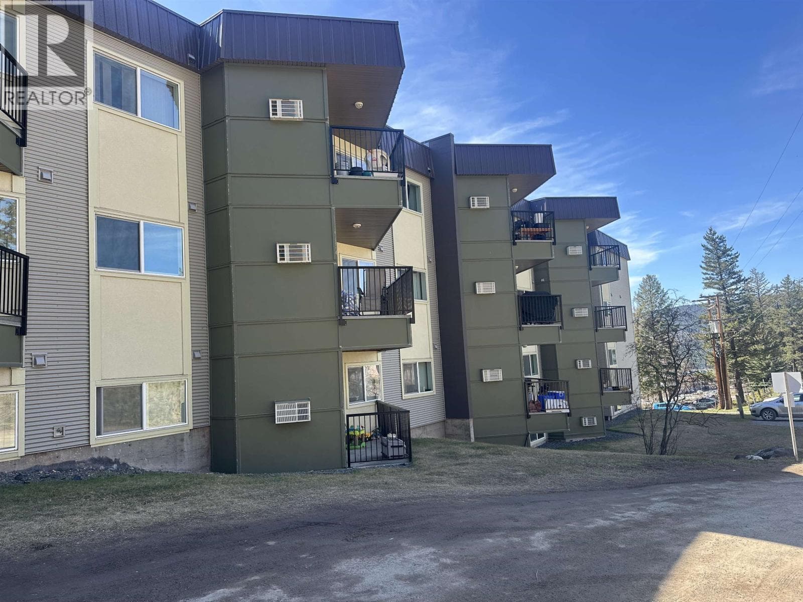 307 280 BROADWAY AVENUE photo 3