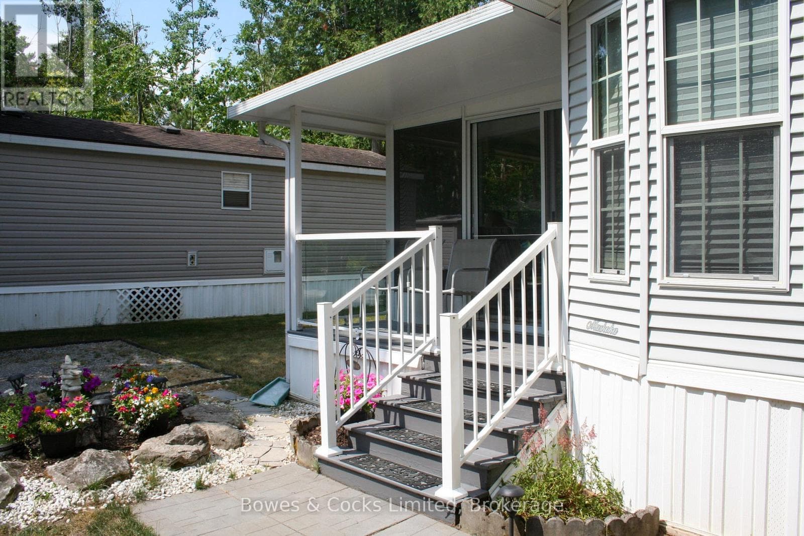 2 ROCKHAVEN-PIONEER POINT photo 4
