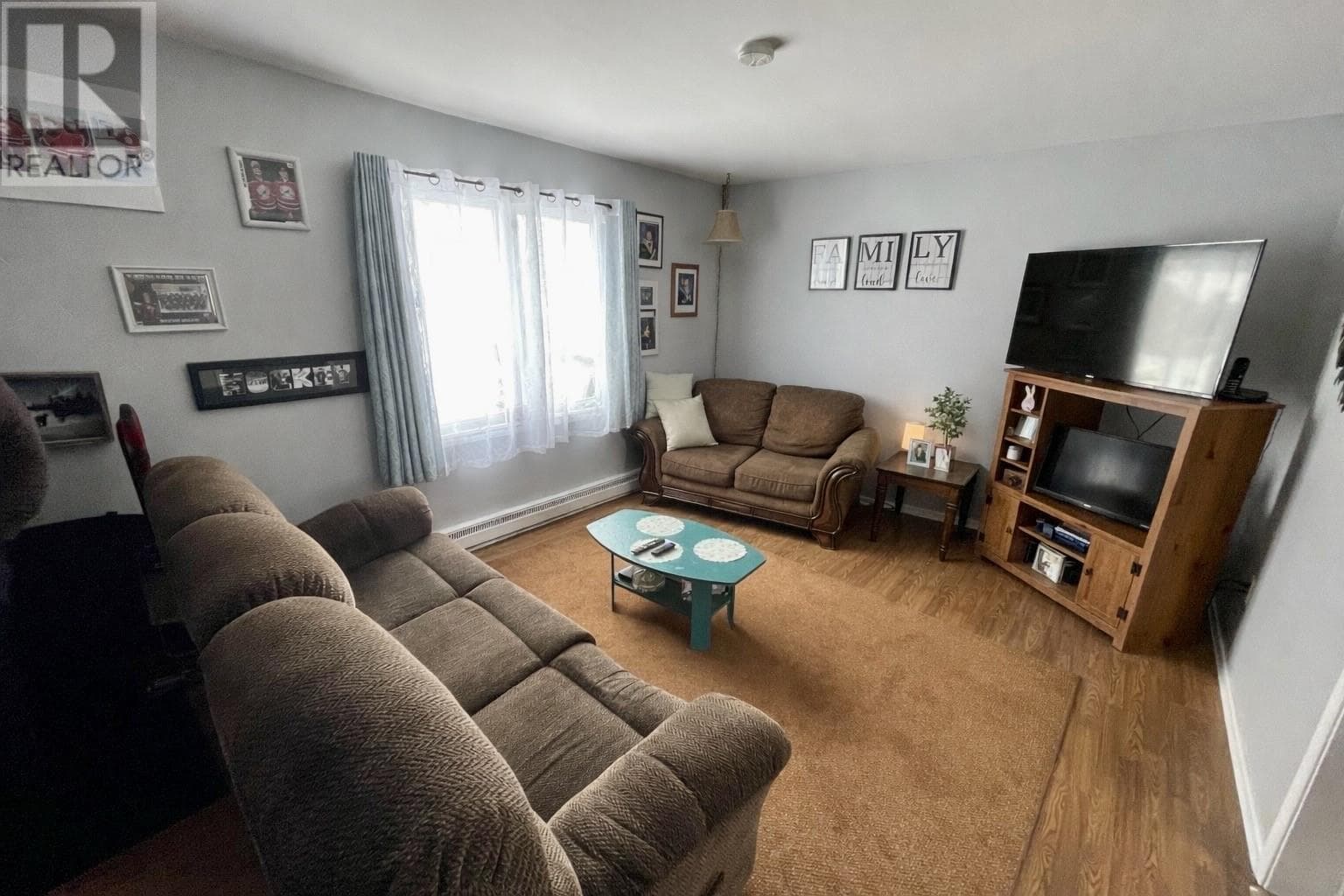 44 Adams Avenue photo 3