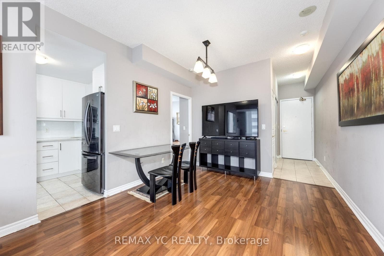 802 - 28 BYNG AVENUE photo 3