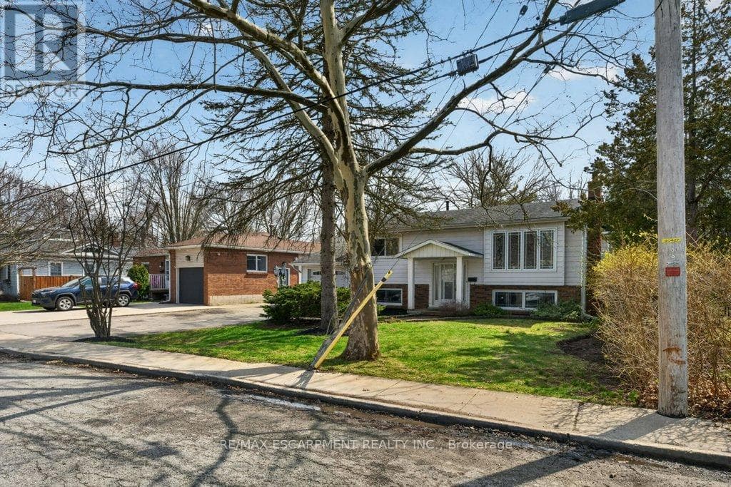 111 MILL STREET photo 3