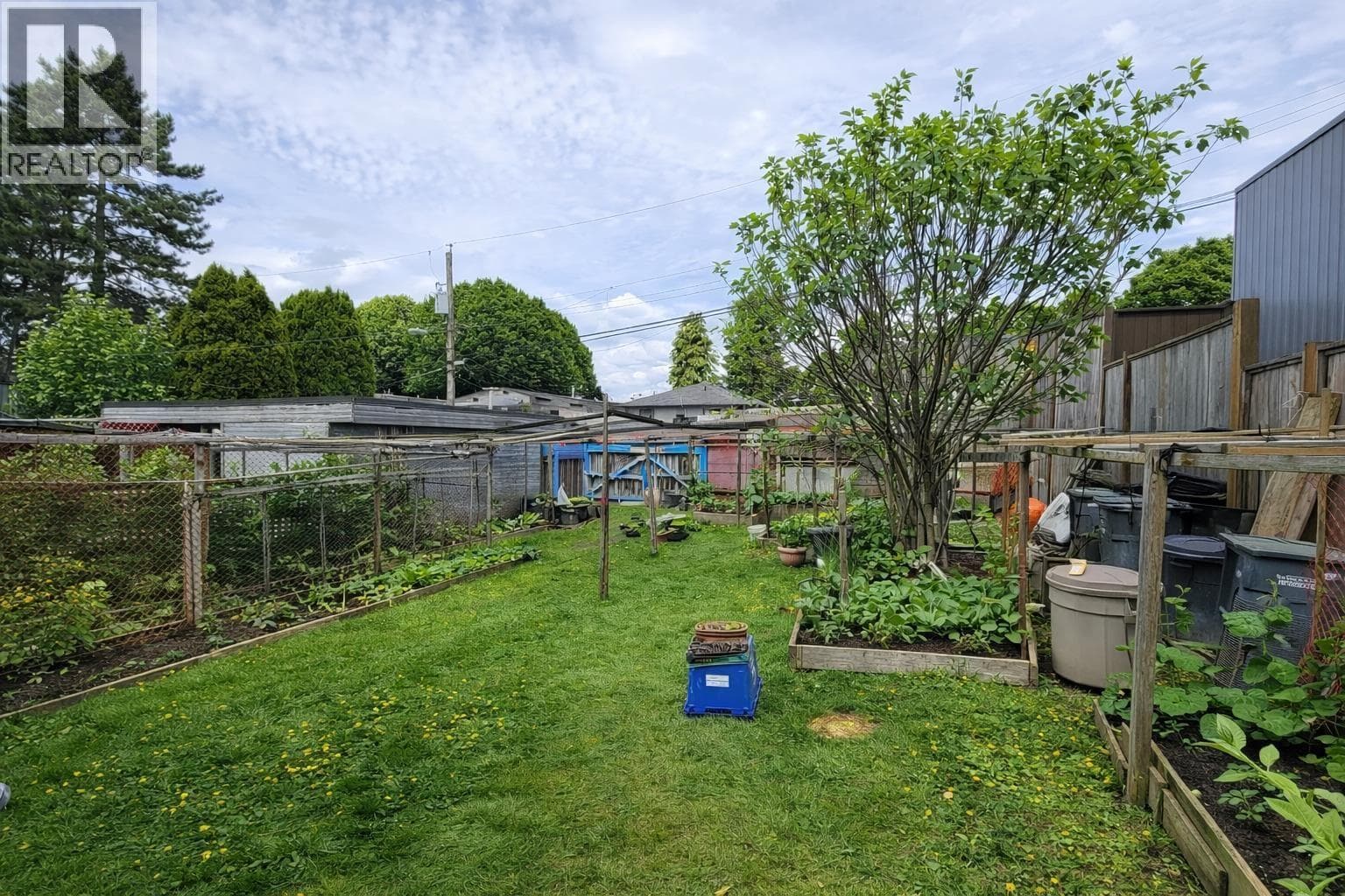 2719 DUKE STREET photo 3