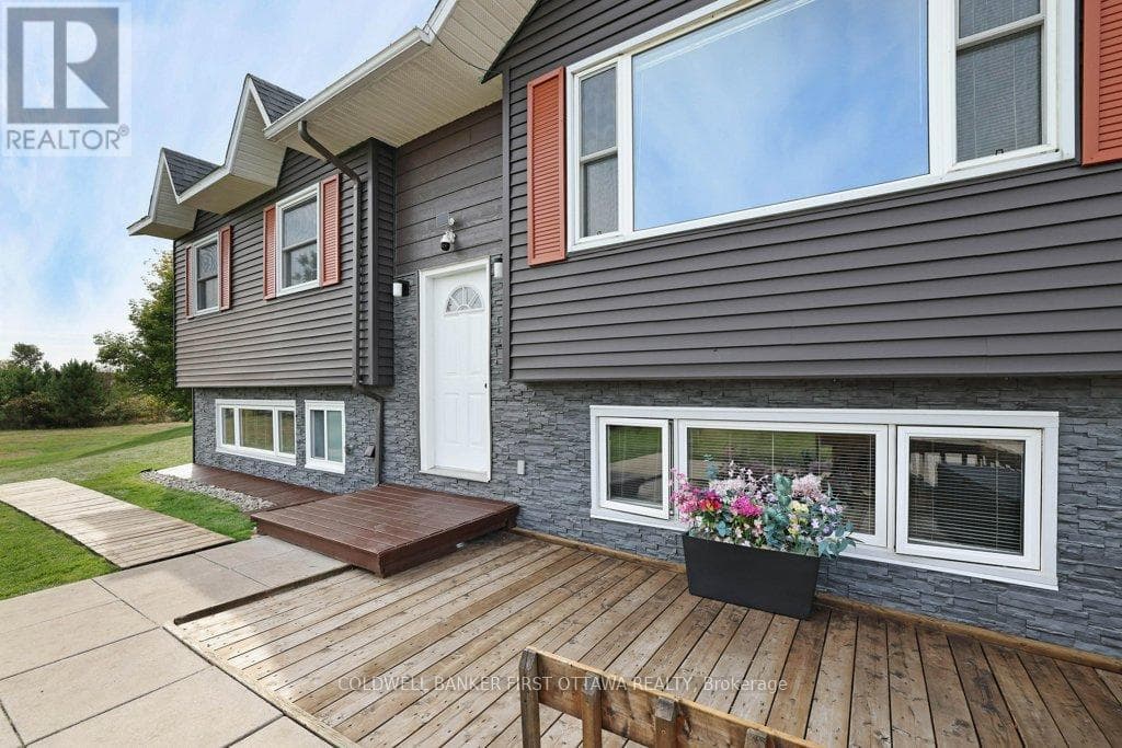 1181 HOLBROOK ROAD photo 2