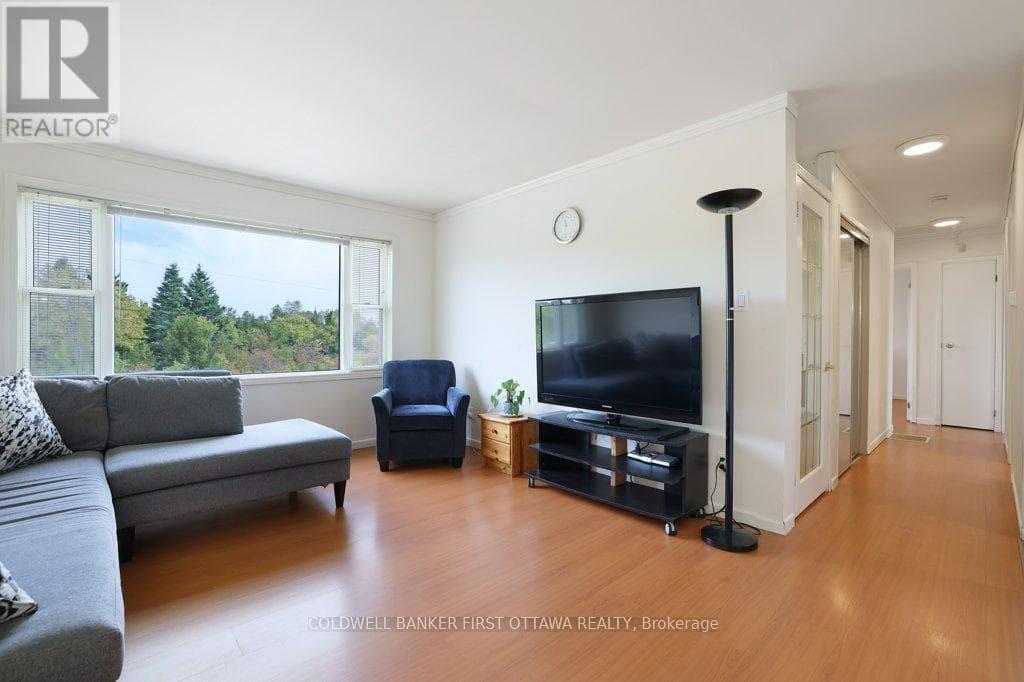 1181 HOLBROOK ROAD photo 3