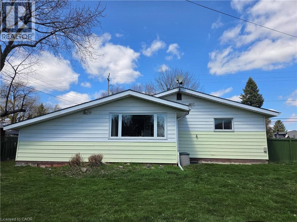 108 NEW LAKESHORE Road photo 3