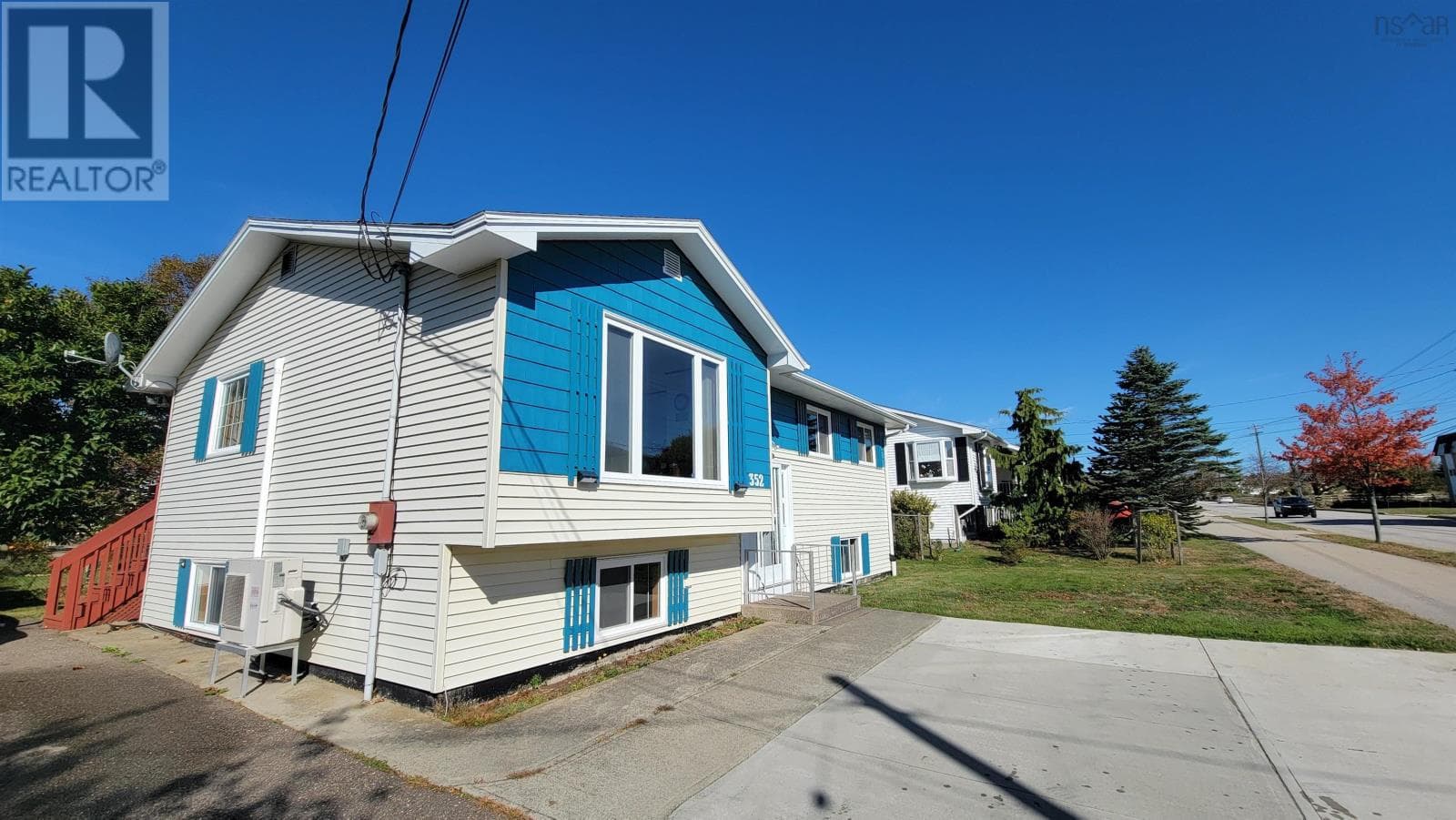 352 Pleasant Street photo 3
