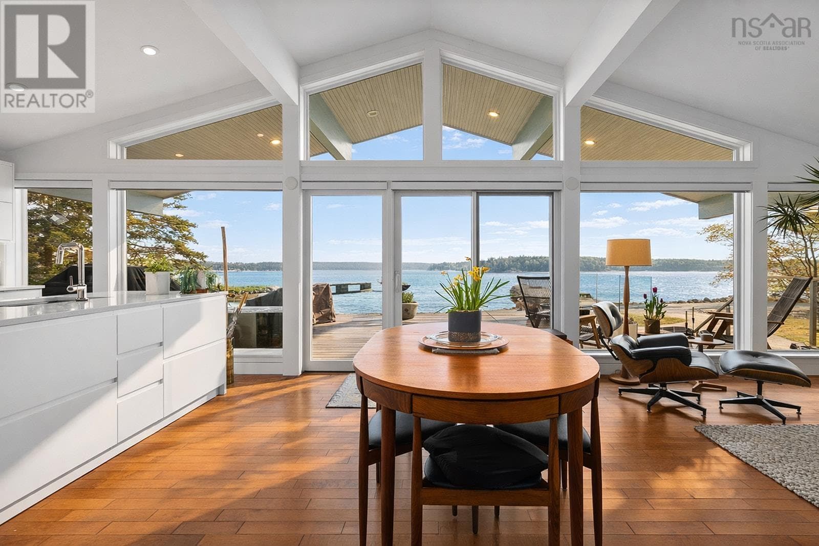 2 bed 2 bath single family at 435 Martins Point Road — $1,299,000