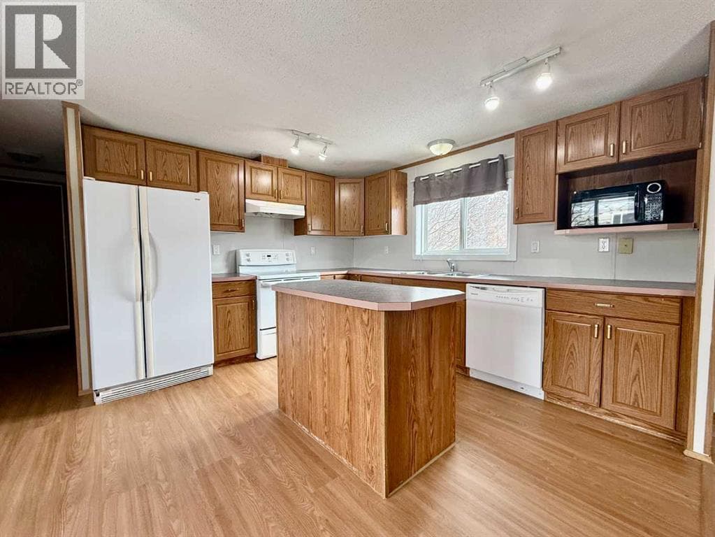 116 Cokerill Crescent — photo 2