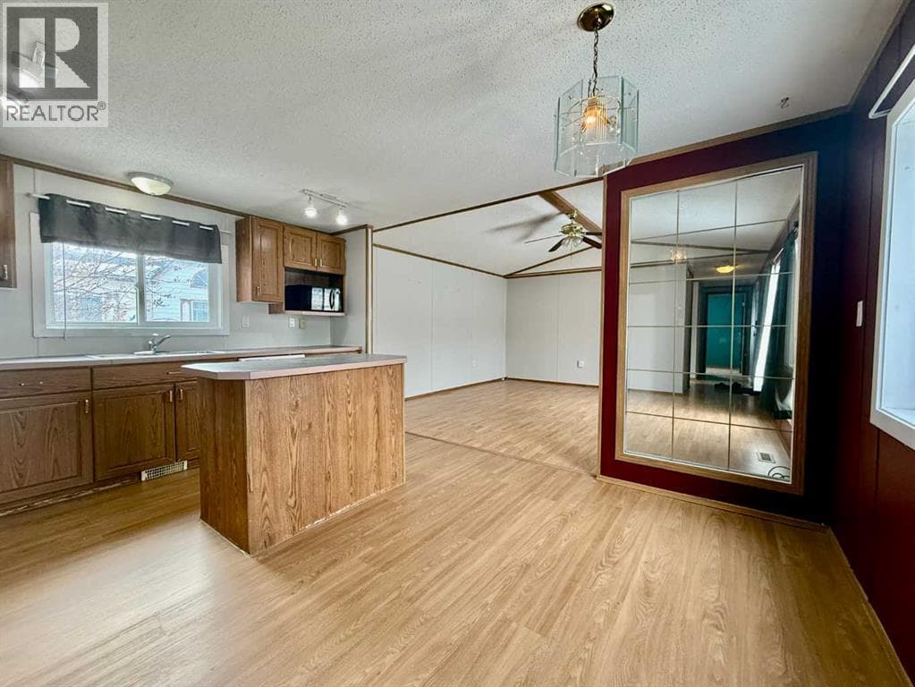 116 Cokerill Crescent — photo 3