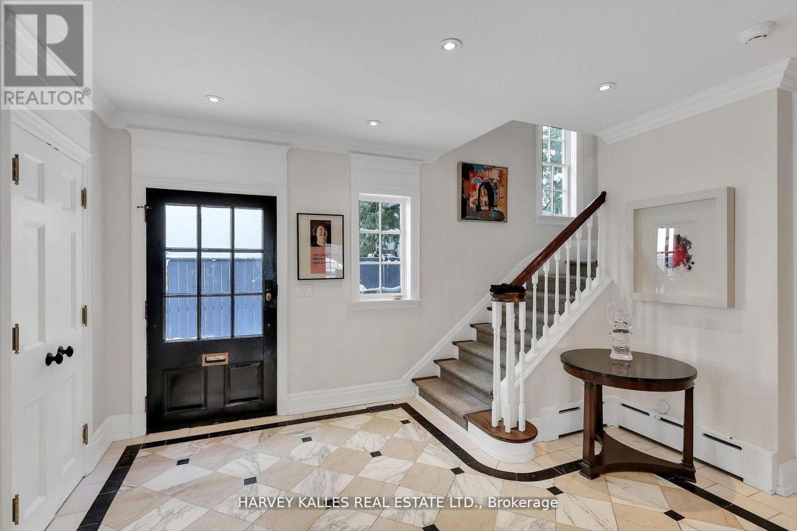444 RUSSELL HILL ROAD photo 3