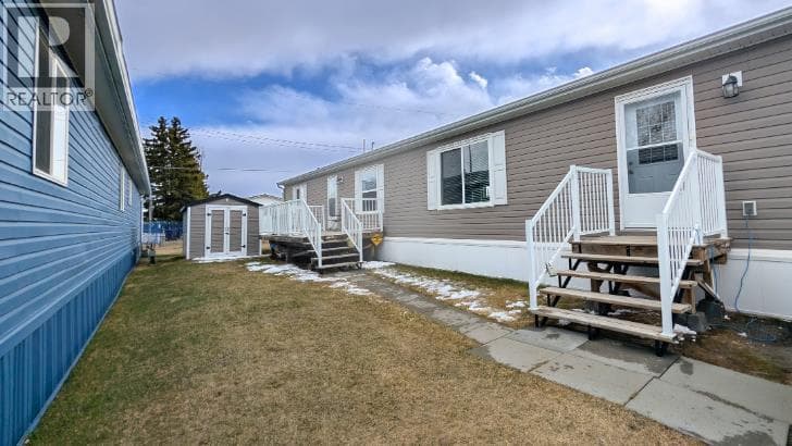 #3, 5853 4 Street W photo 3