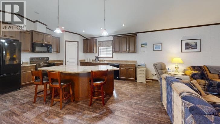 #3, 5853 4 Street W photo 4