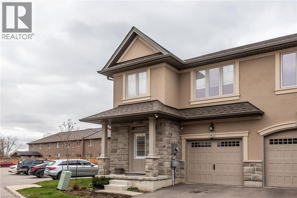 98 SHOREVIEW Place Unit# 42 photo 4