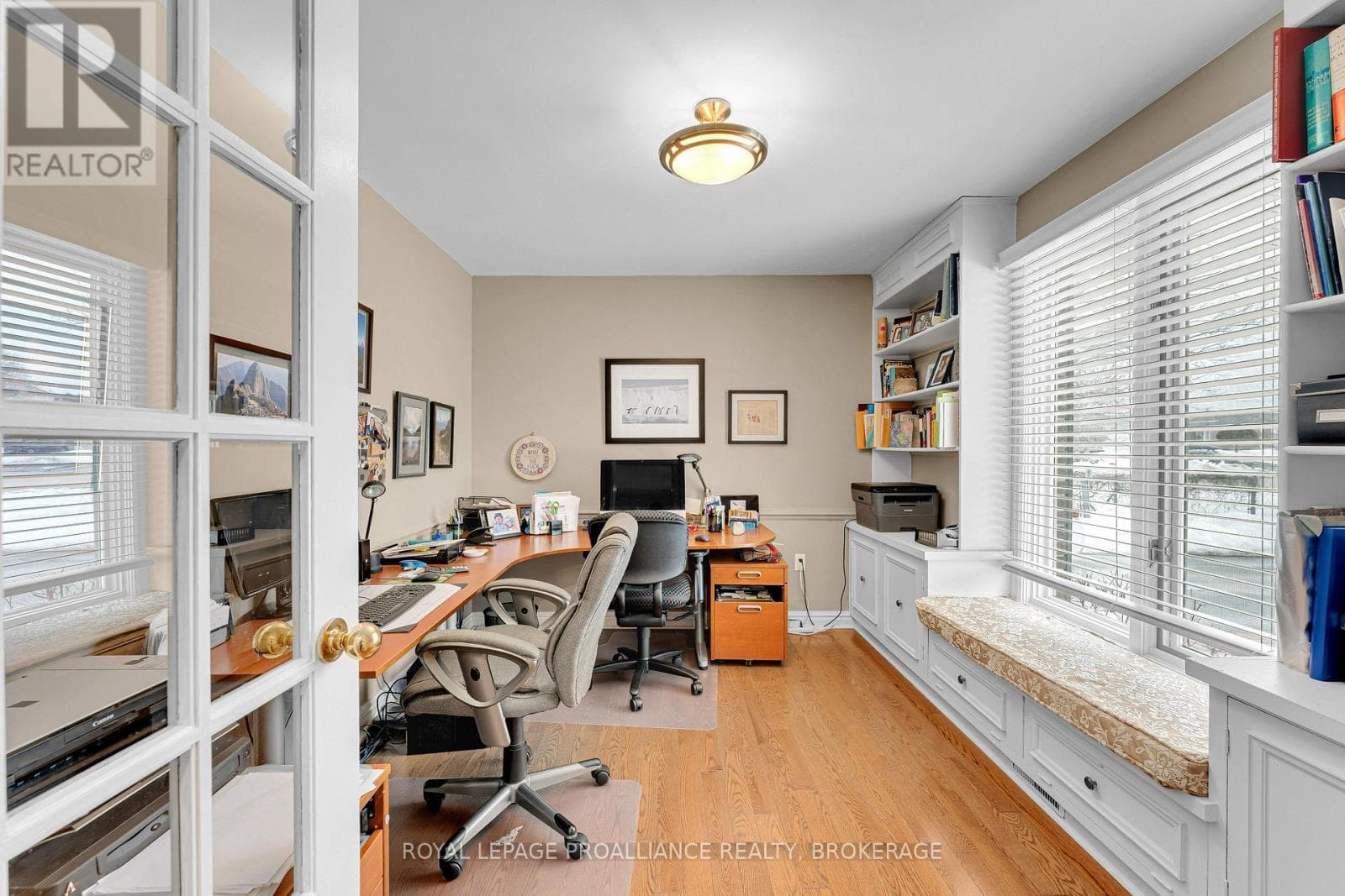 907 BRODIE AVENUE photo 5