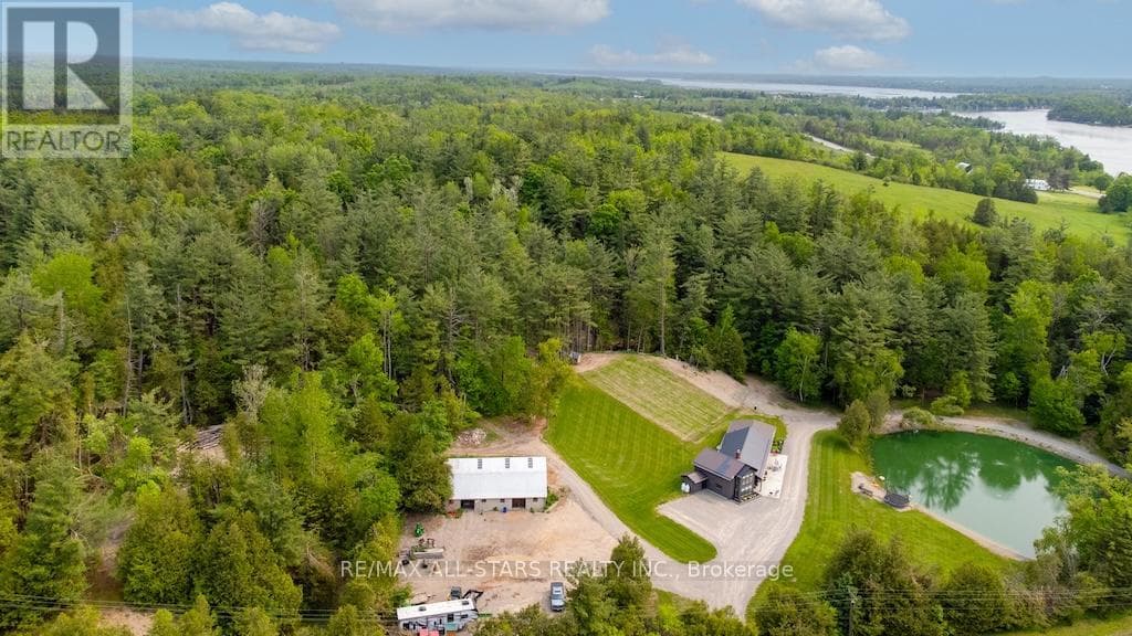 829 PEACE ROAD photo 2