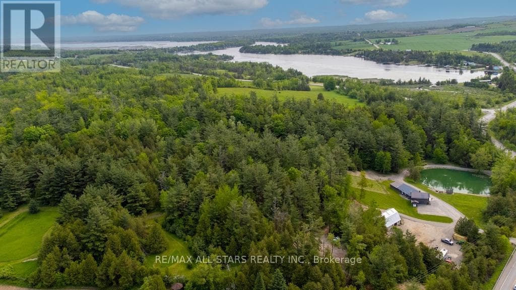 829 PEACE ROAD photo 3