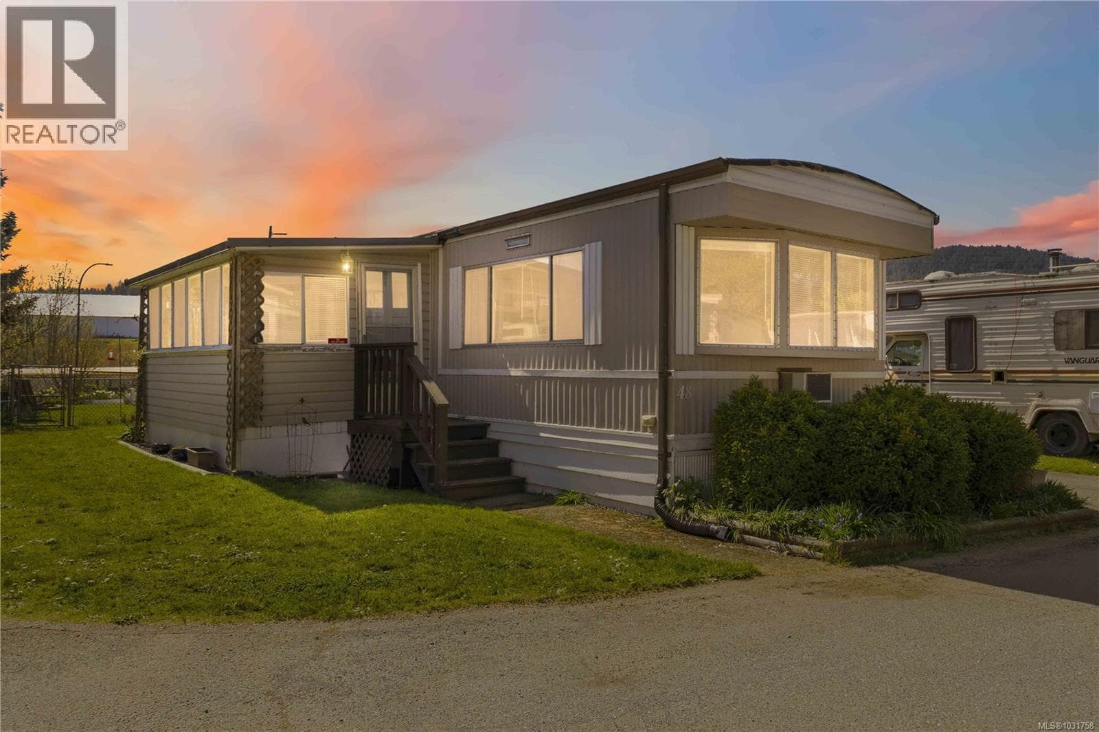 48 2847 Sooke Lake Rd photo 2