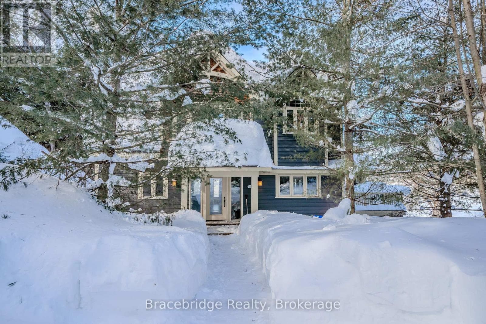 WATER'S EDGE W1 - 3876 MUSKOKA RD 118 HIGHWAY W photo 2