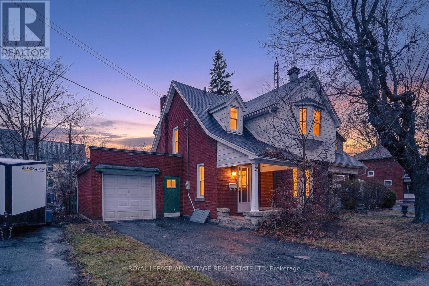 3 bed 2 bath single family at 21 GLADSTONE AVENUE — $389,500