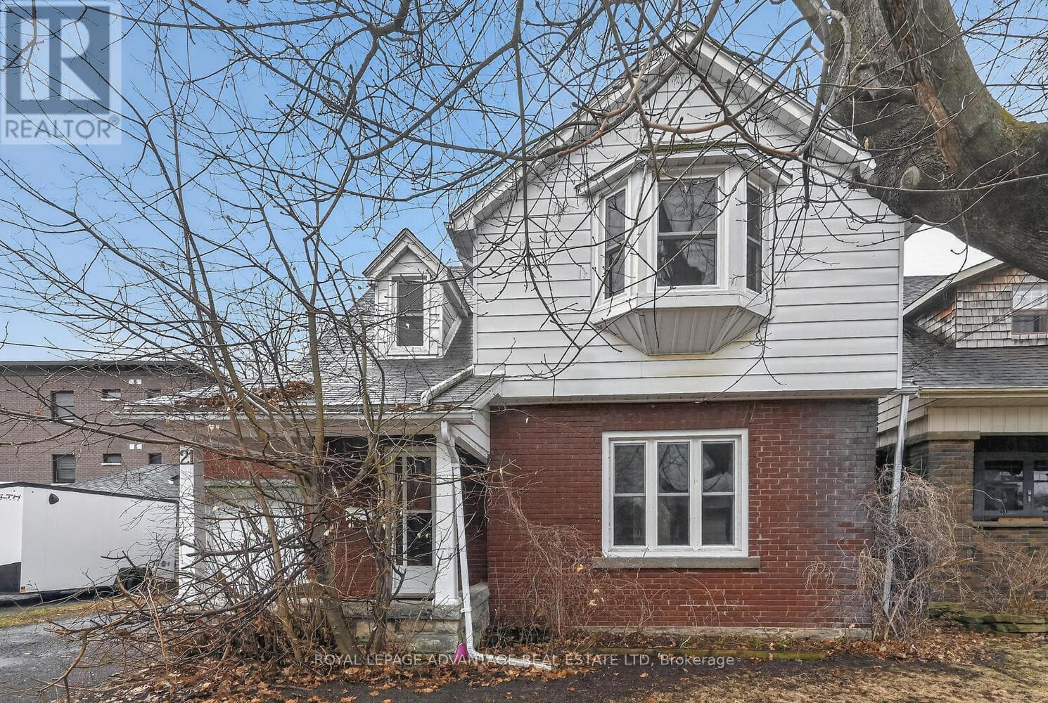 21 GLADSTONE AVENUE photo 5
