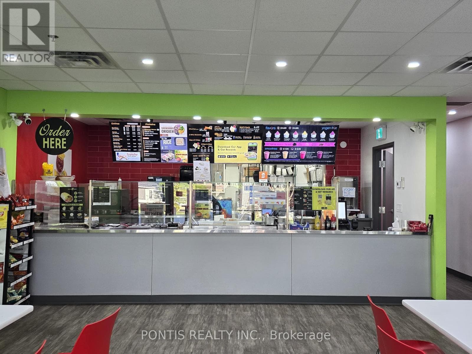 12 - 4520 ONTARIO STREET photo 5