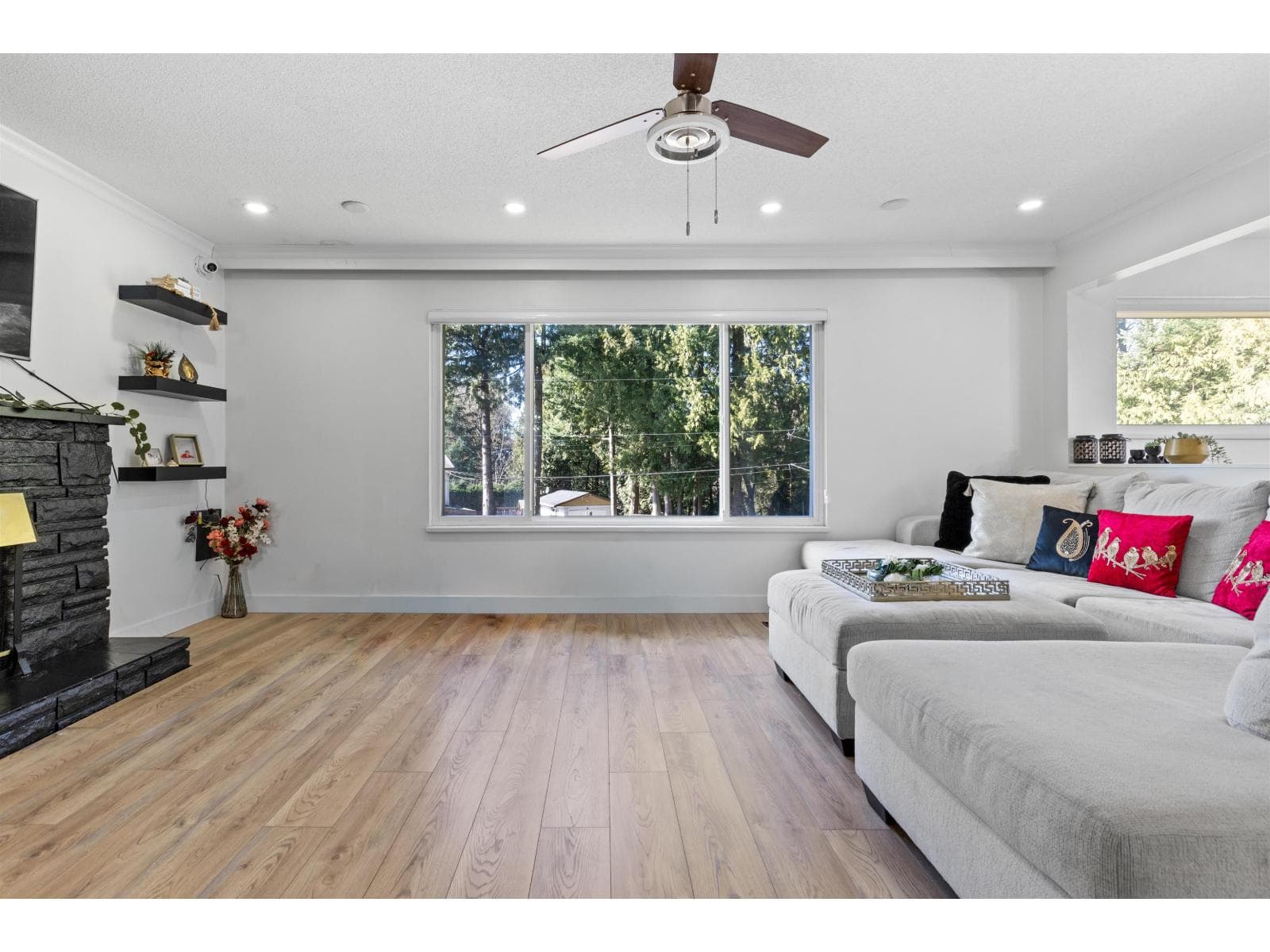 7334 111A STREET photo 5