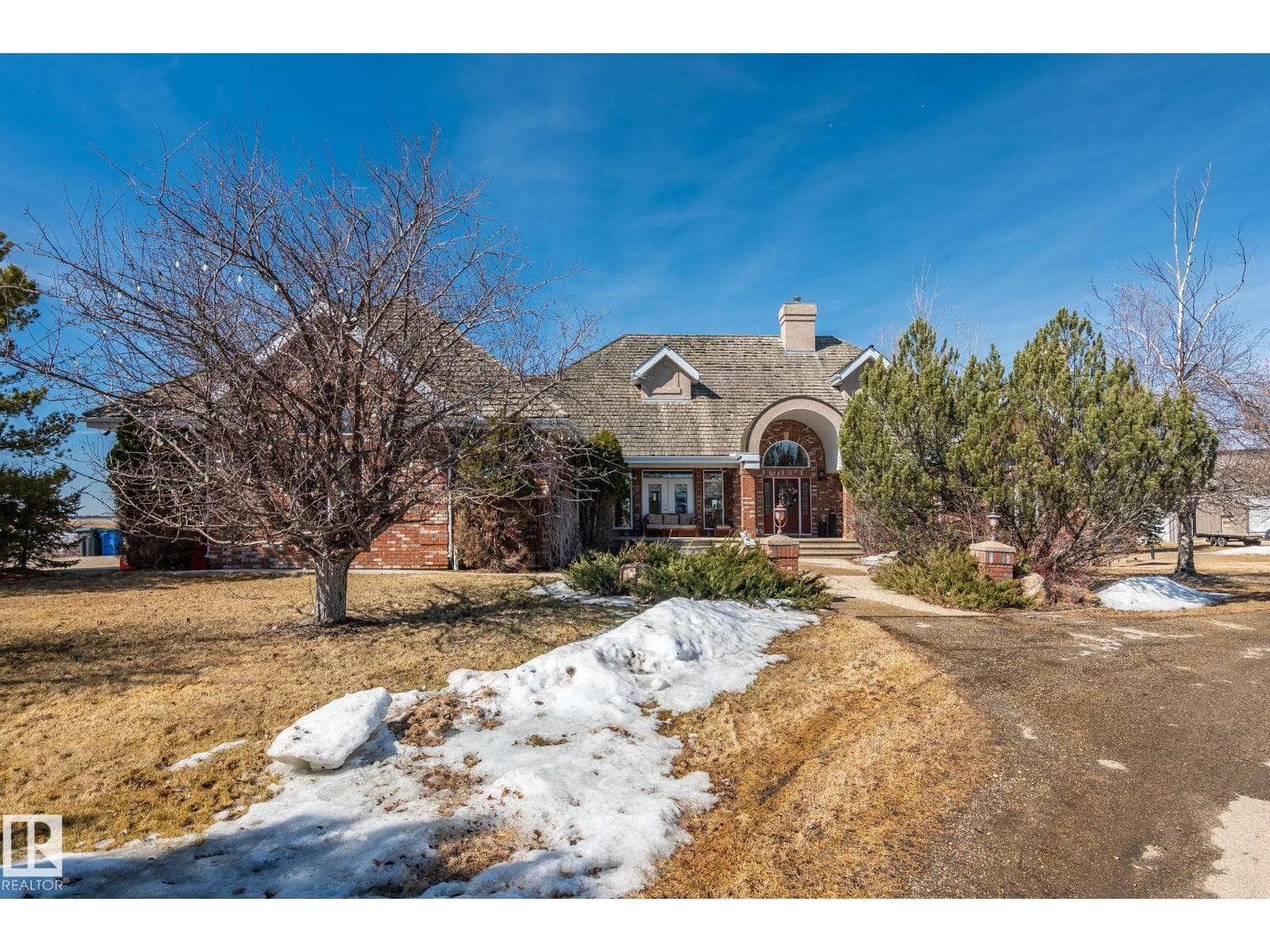 9610 167 ST SW photo 3